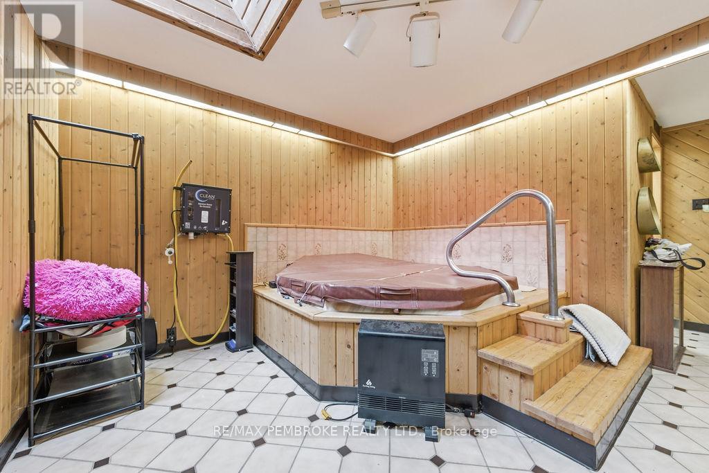 33698 Highway 17 Highway W, Deep River, Ontario  K0J 1P0 - Photo 27 - X12997862