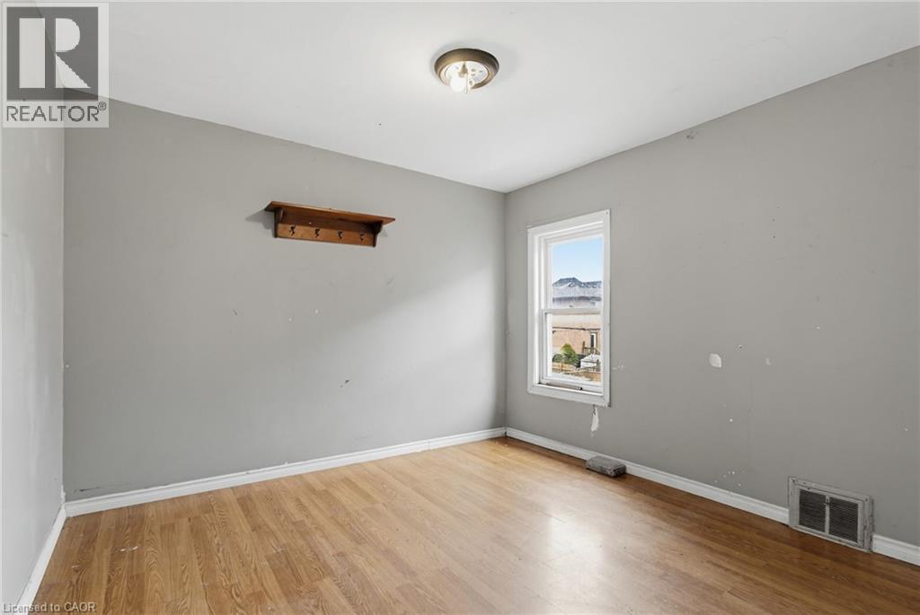 249 Wentworth Street N, Hamilton, Ontario  L8L 5V9 - Photo 17 - 40820866