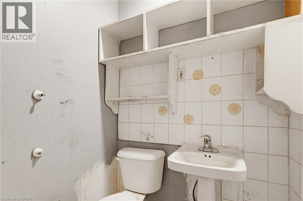 249 Wentworth Street N, Hamilton, Ontario  L8L 5V9 - Photo 30 - 40820866