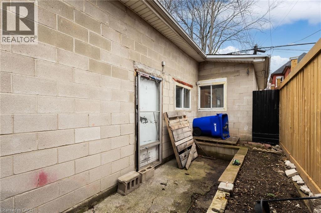 249 Wentworth Street N, Hamilton, Ontario  L8L 5V9 - Photo 39 - 40820866