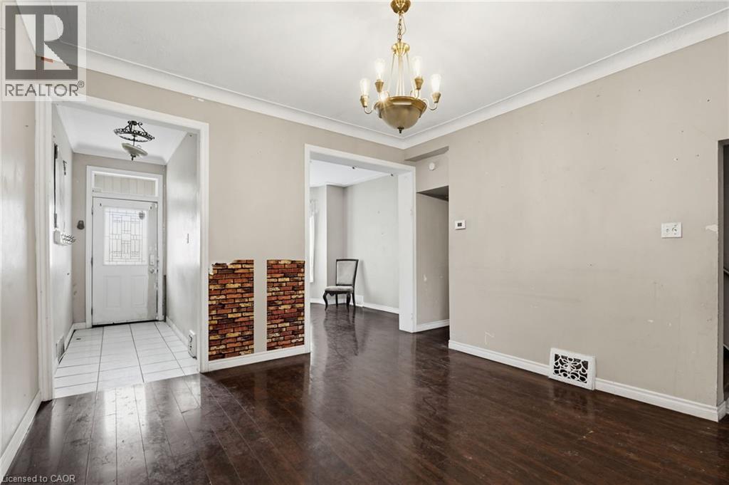 249 Wentworth Street N, Hamilton, Ontario  L8L 5V9 - Photo 4 - 40820866