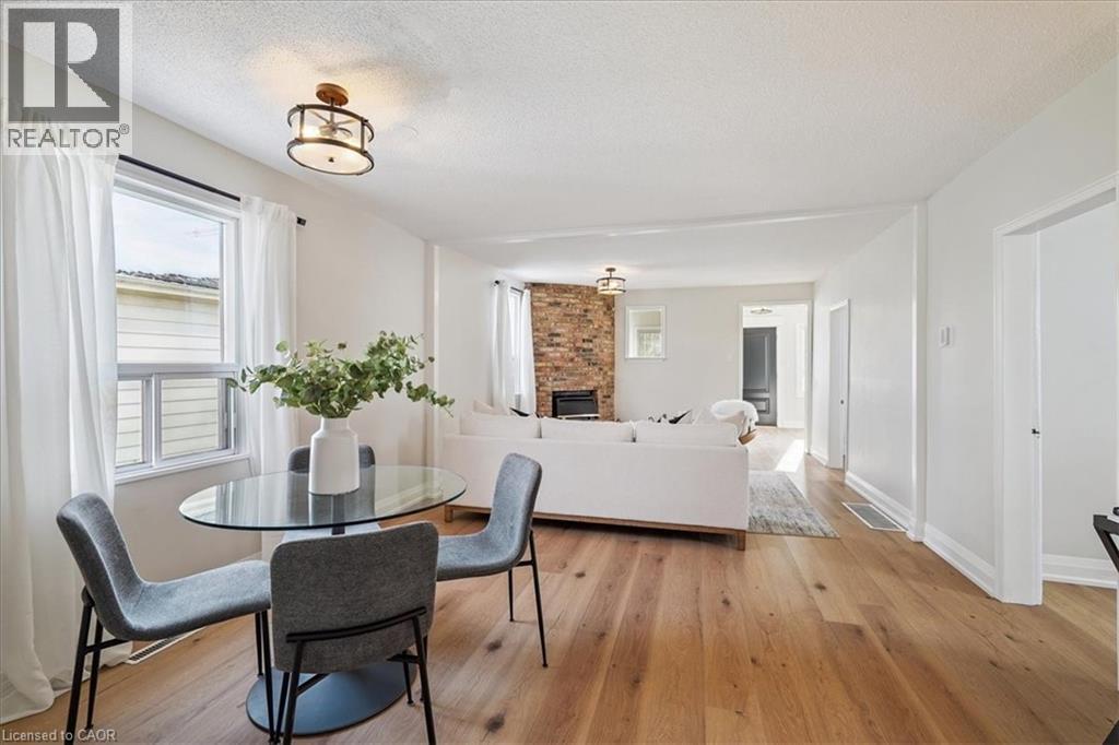 135 Deane Avenue, Oakville, Ontario  L6K 1N2 - Photo 8 - 40820864