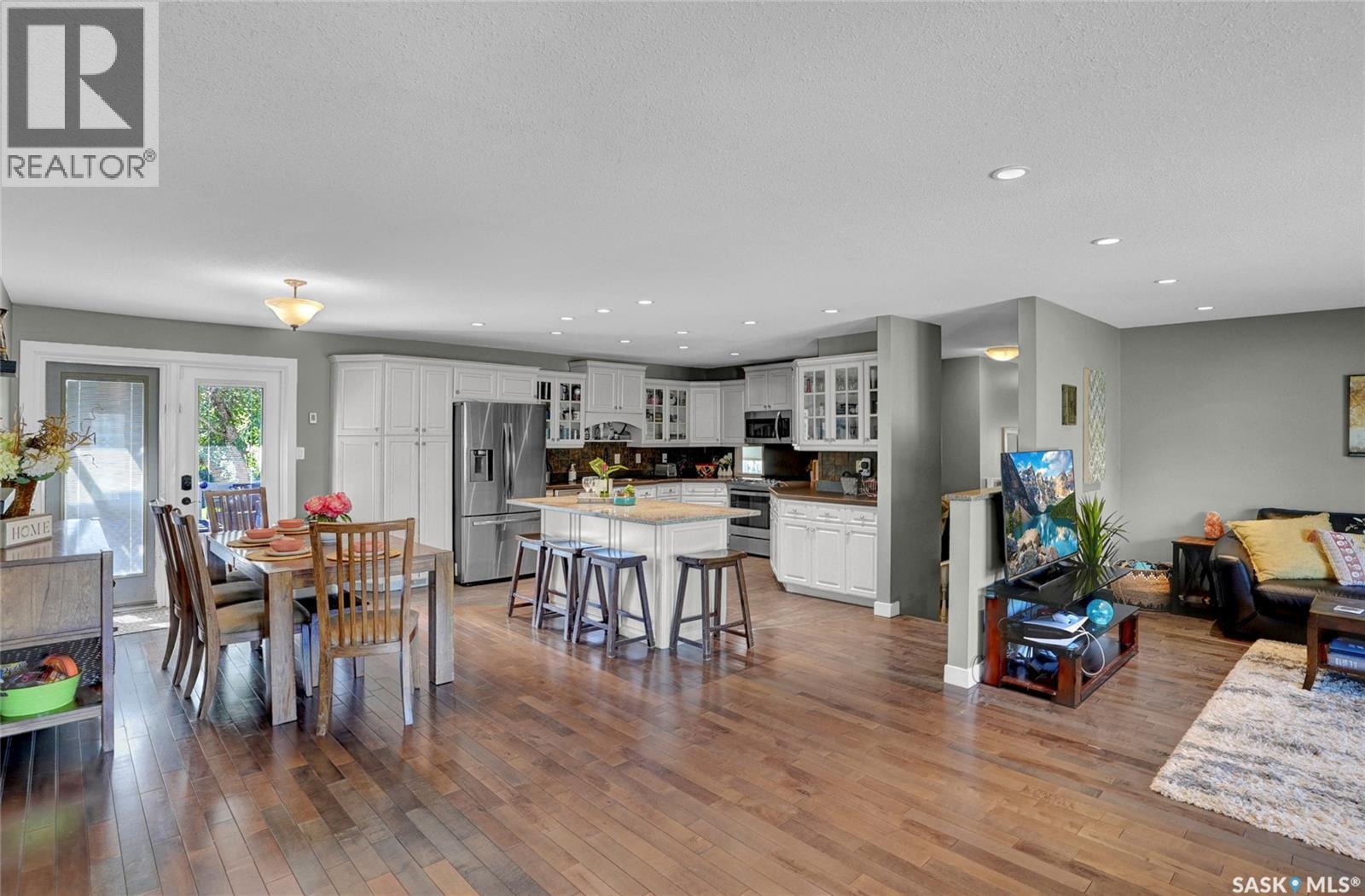 1614 11th Avenue Nw, Moose Jaw, Saskatchewan  S6H 6W9 - Photo 4 - SK026399