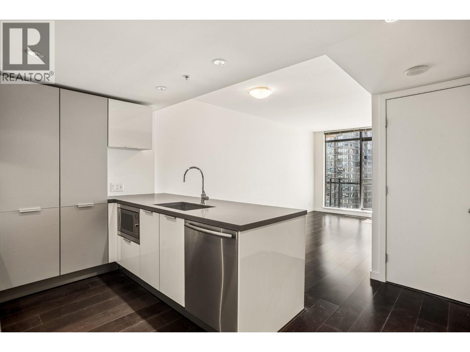 2202 788 Richards Street, Vancouver, British Columbia V6B 0C7 - Photo 5 - R3110947