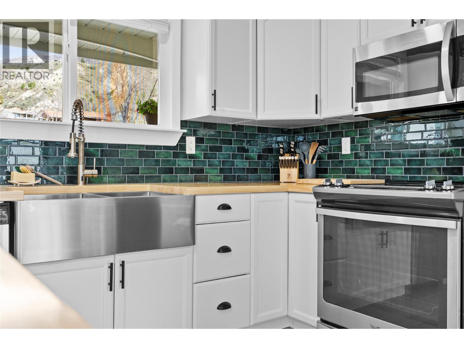 2181 Perryville Place, Kamloops, British Columbia  V2B 7Y1 - Photo 5 - 10383419