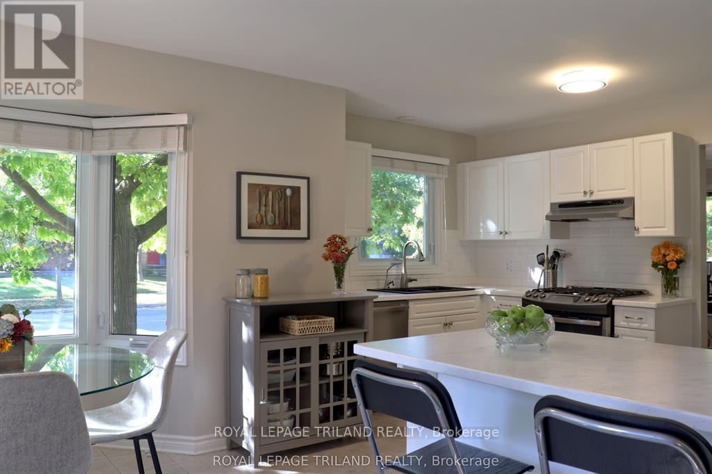 1 - 70 Sunnyside Drive, London North, Ontario  N5X 3W4 - Photo 4 - X12998698