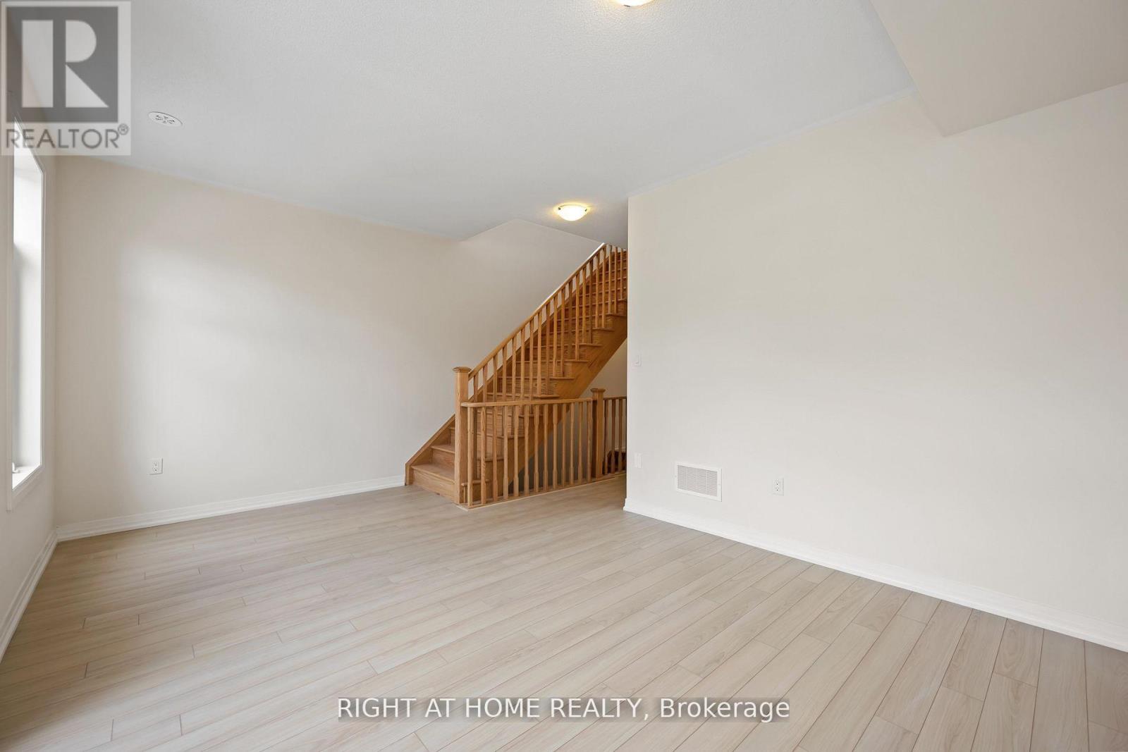 (Upper) - 31 Sissons Way, Markham, Ontario  L6B 0S1 - Photo 9 - N12995524