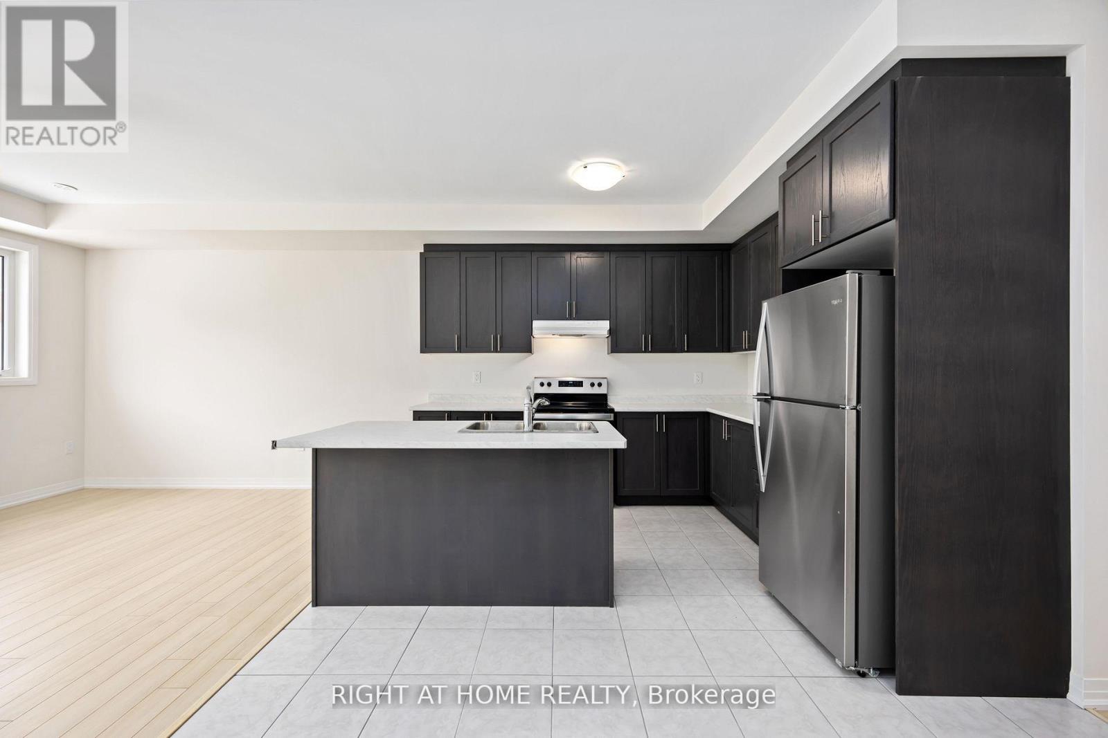 (Upper) - 31 Sissons Way, Markham, Ontario  L6B 0S1 - Photo 6 - N12995524