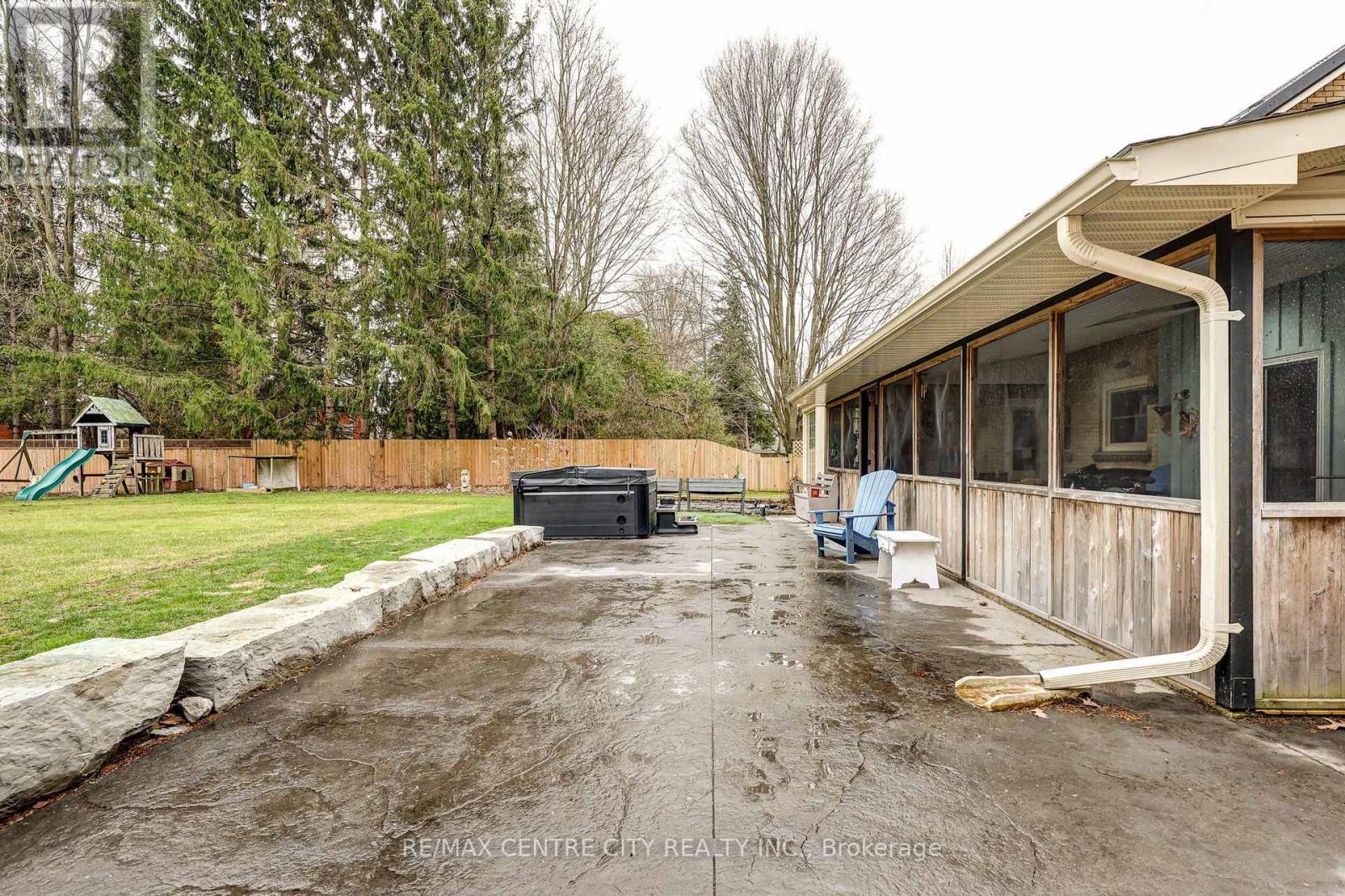 339 Sunset Drive, Central Elgin, Ontario  N5R 3C6 - Photo 42 - X12840160