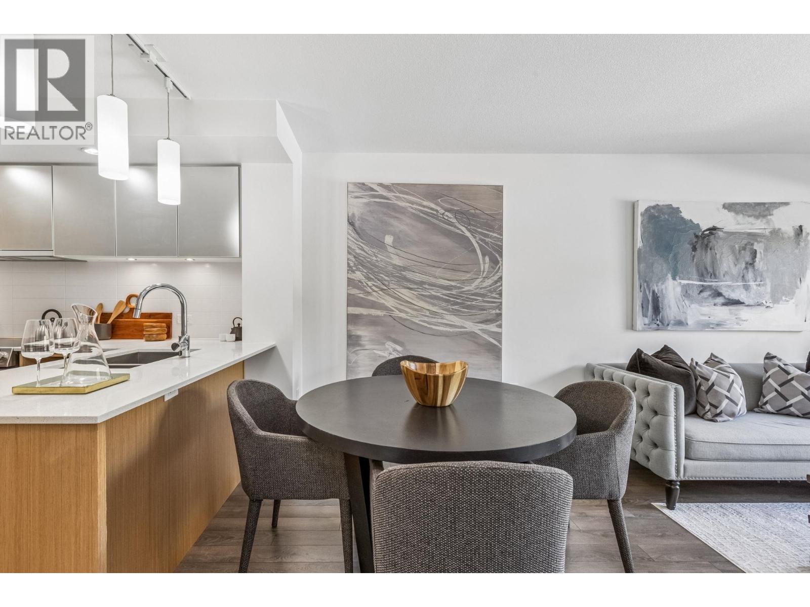 211 221 E 3rd Street, North Vancouver, British Columbia  V7L 0C1 - Photo 6 - R3111465