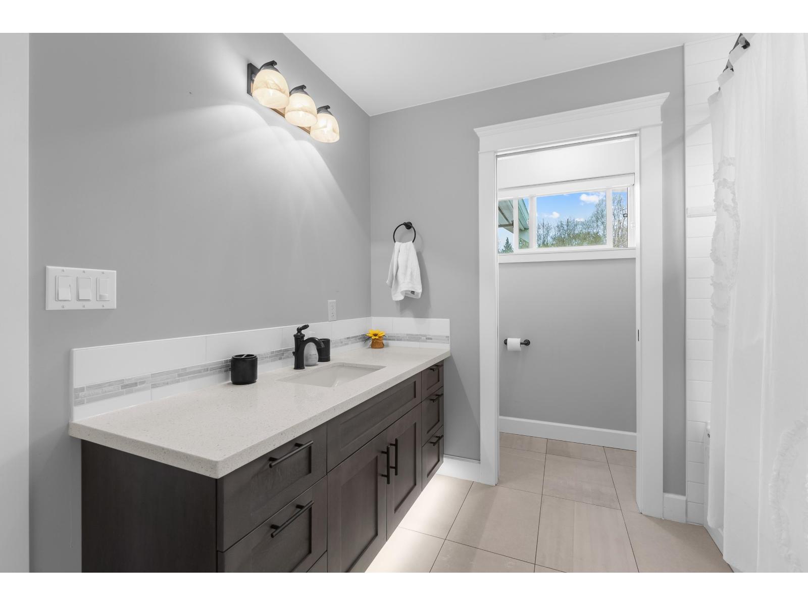 34553 Penner Avenue, Mission, British Columbia  V2V 6W1 - Photo 30 - R3109453