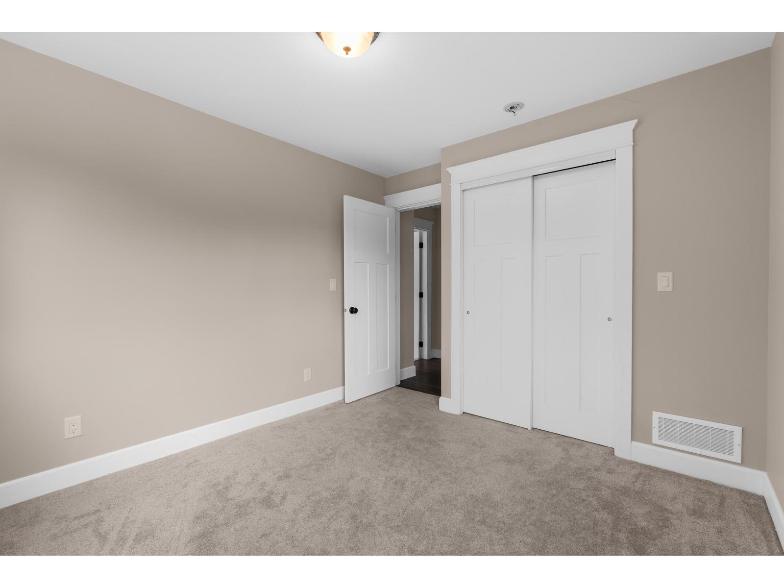 34553 Penner Avenue, Mission, British Columbia  V2V 6W1 - Photo 25 - R3109453