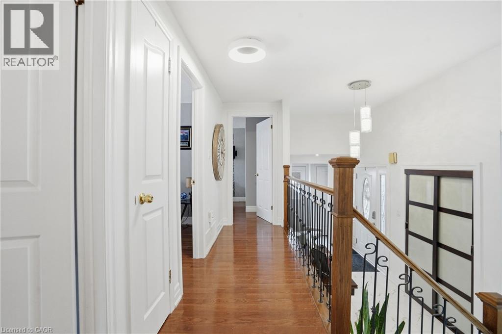 697 Lomond Crescent, Burlington, Ontario  L7L 2N8 - Photo 22 - 40820758