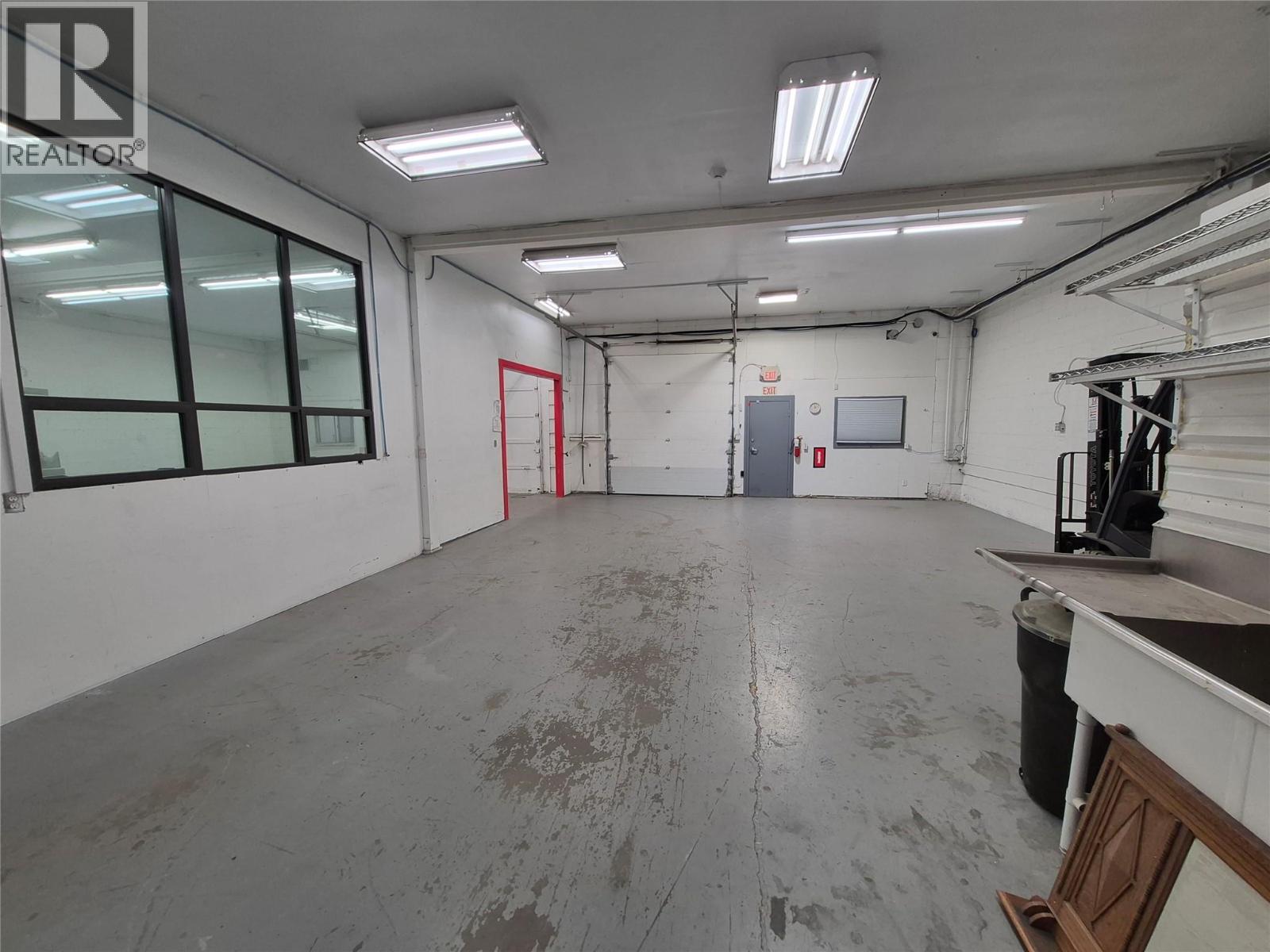 571 Gaston Avenue Unit# Unit B and C Kelowna Photo 3