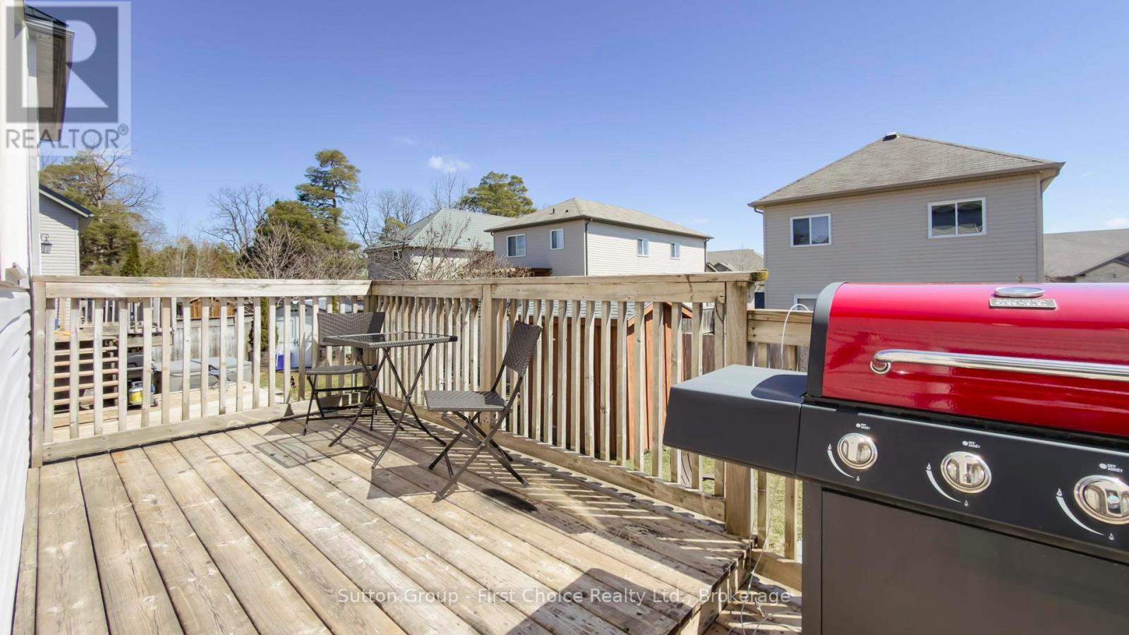 670 Reid Crescent, North Perth, Ontario  N4W 0A1 - Photo 16 - X12998724