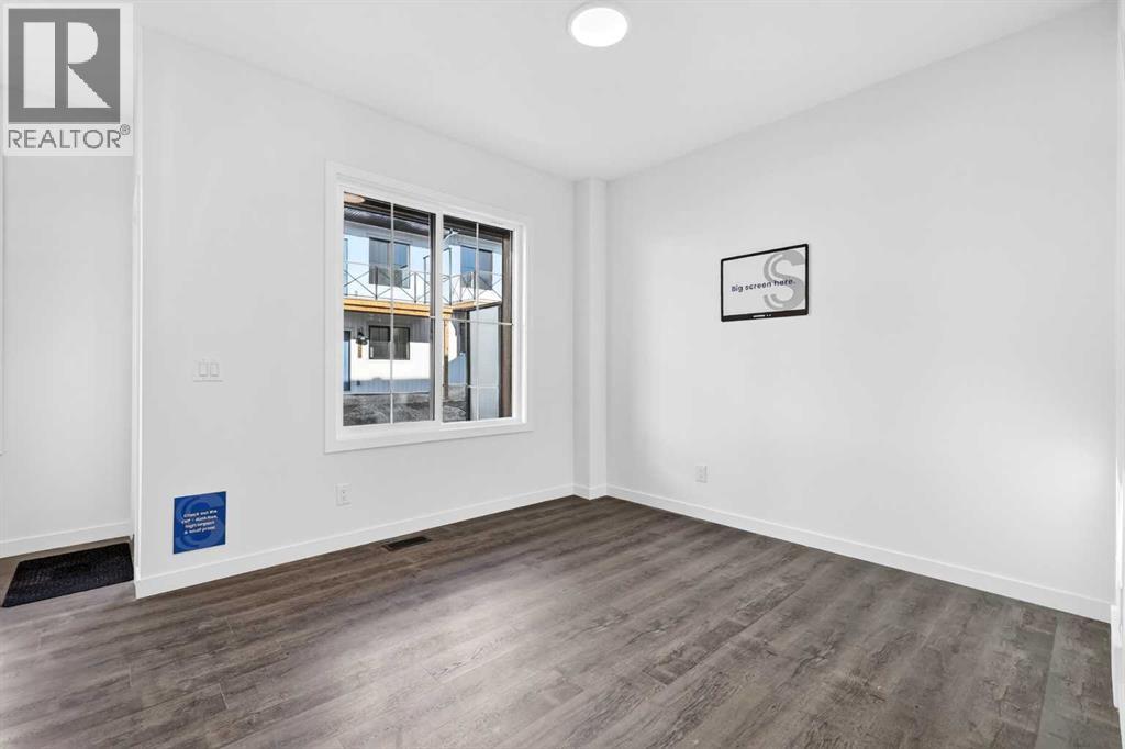 54 Creekside Way Sw, Calgary, Alberta  T2X 6E2 - Photo 5 - A2300549