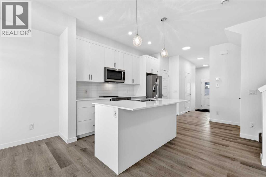 50 Creekside Way SW, Calgary, Alberta  T2X 6E2 - Photo 11 - A2300544