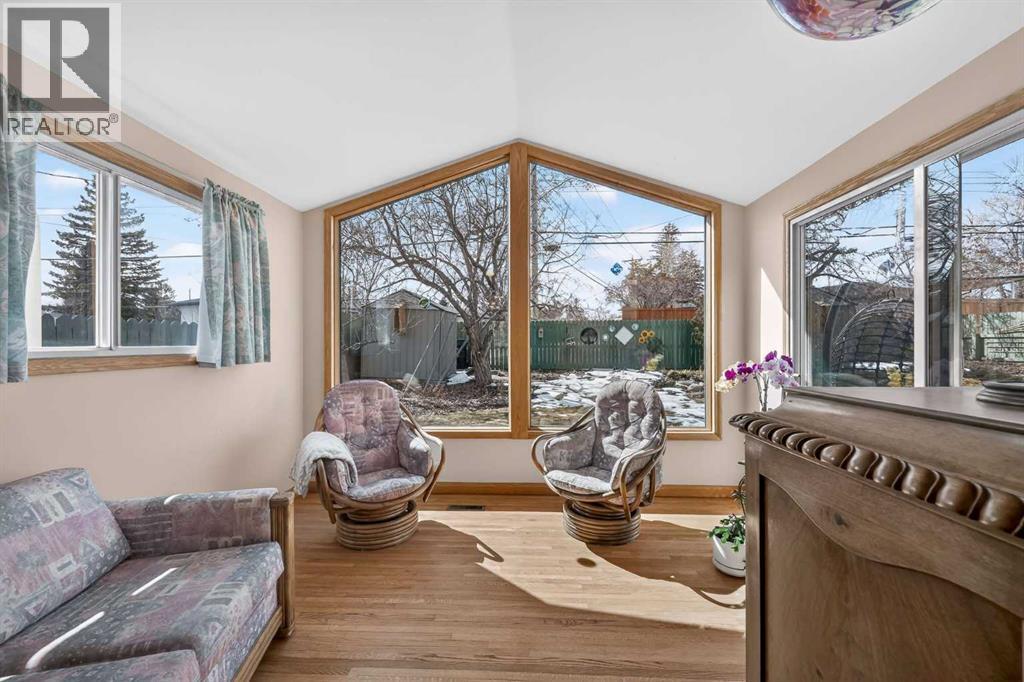 7511 5 Street SW, Calgary, Alberta  T2V 1B7 - Photo 10 - A2301068