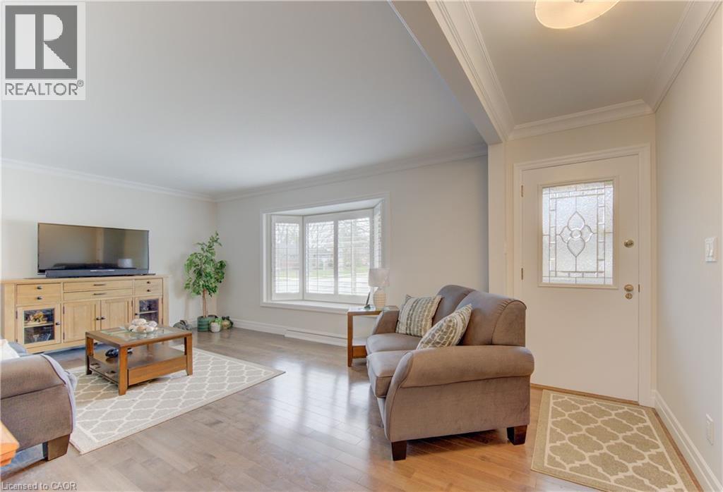 196 Lourdes Street, Waterloo, Ontario  N2L 1N7 - Photo 12 - 40811827