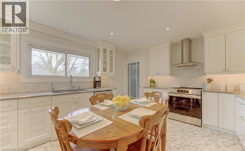 196 Lourdes Street, Waterloo, Ontario  N2L 1N7 - Photo 9 - 40811827