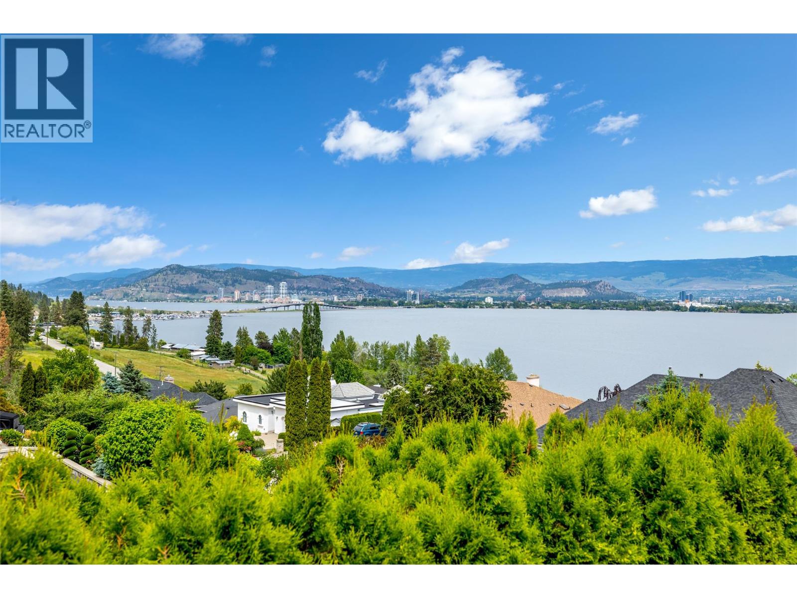 570 Casa Grande Drive Kelowna Photo 2