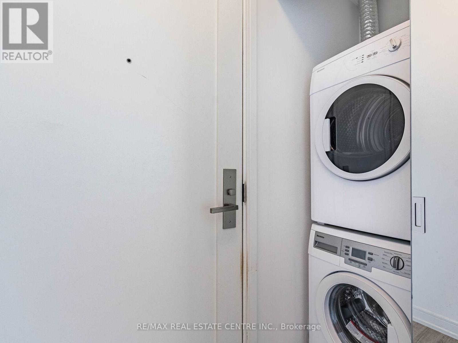 3302 - 28 Wellesley Street, Toronto, Ontario  M4Y 1G3 - Photo 26 - C12998694