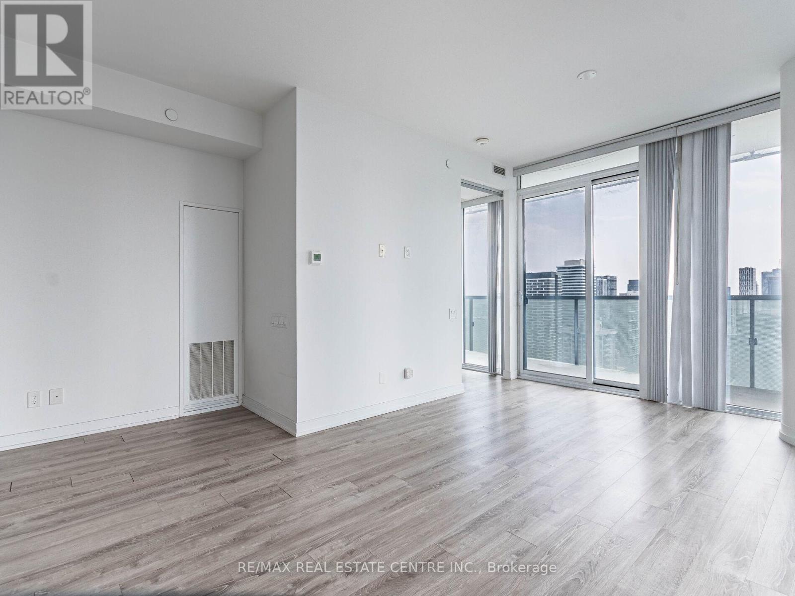 3302 - 28 Wellesley Street, Toronto, Ontario  M4Y 1G3 - Photo 9 - C12998694