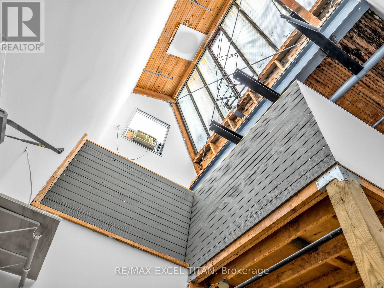 11 - 221 Sterling Road E, Toronto, Ontario  M6P 3L4 - Photo 13 - C12998716