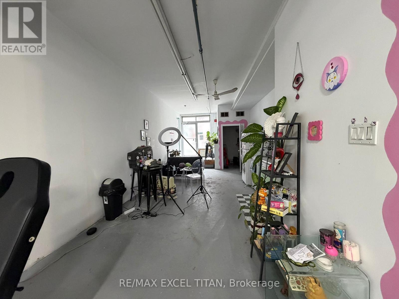 112 - 227 Sterling Road, Toronto, Ontario  M6P 3L4 - Photo 11 - C12998726