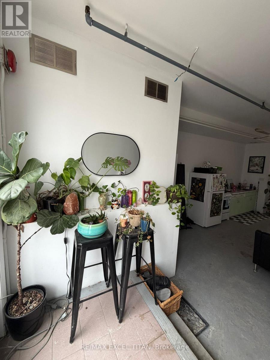 112 - 227 Sterling Road, Toronto, Ontario  M6P 3L4 - Photo 16 - C12998726