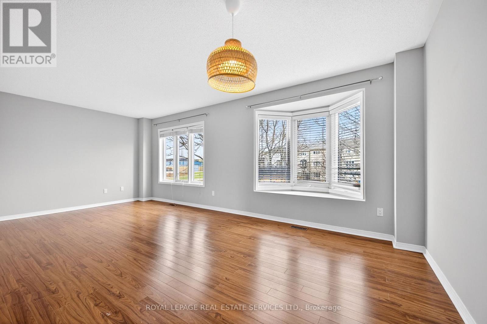 4 - 5090 Fairview Street, Burlington, Ontario  L7L 7H5 - Photo 6 - W12815680