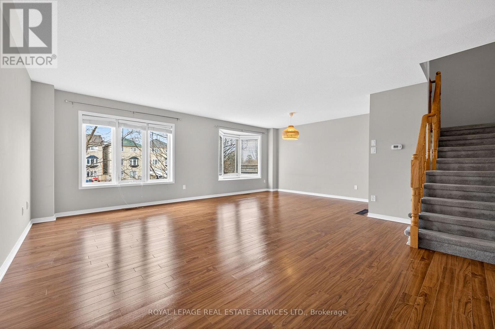 4 - 5090 Fairview Street, Burlington, Ontario  L7L 7H5 - Photo 4 - W12815680