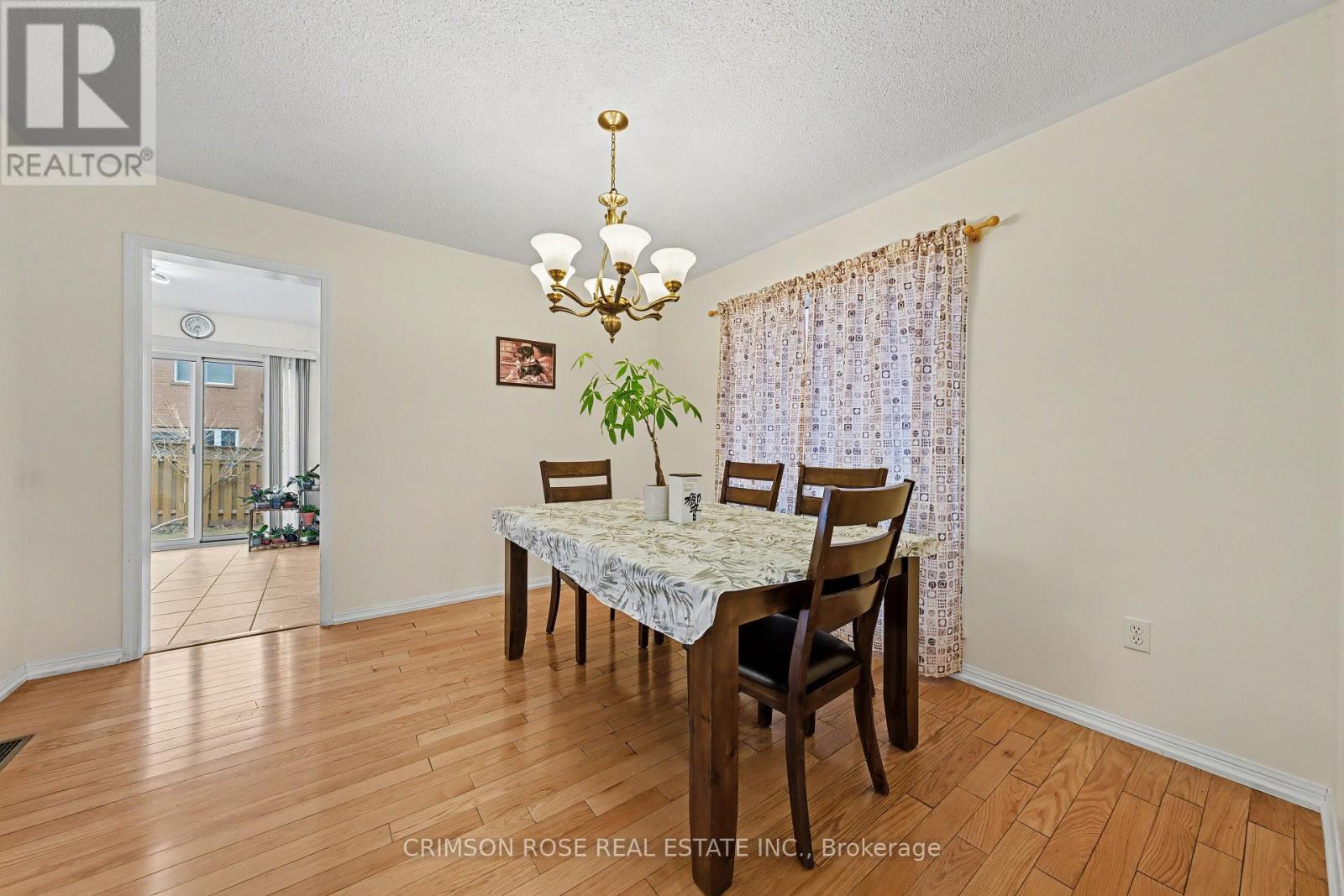 3 Drawbridge Drive, Markham, Ontario  L6C 2B2 - Photo 10 - N12998712