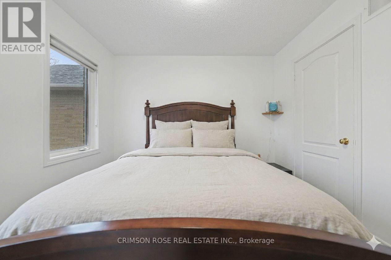 3 Drawbridge Drive, Markham, Ontario  L6C 2B2 - Photo 30 - N12998712