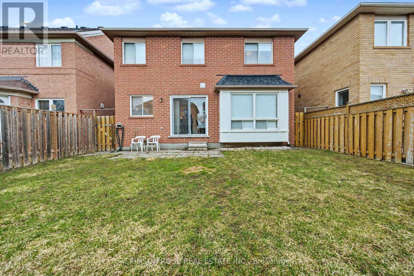 3 Drawbridge Drive, Markham, Ontario  L6C 2B2 - Photo 43 - N12998712