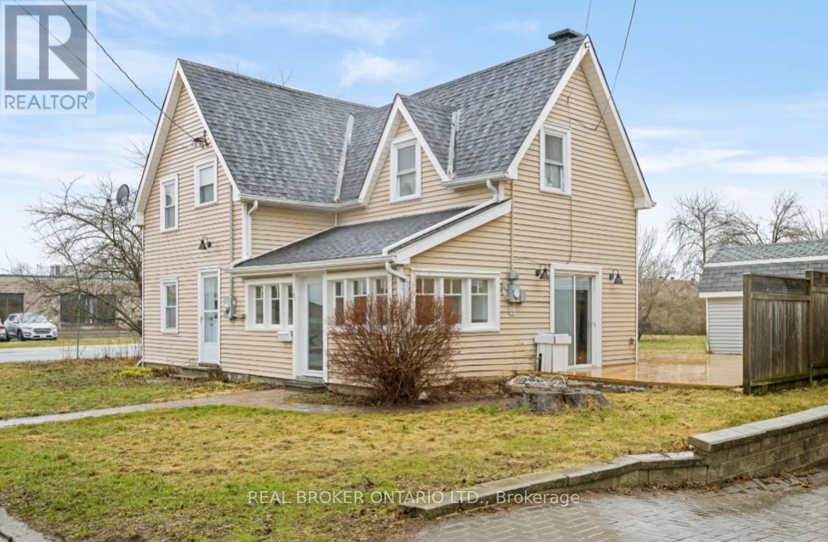 131 Mcdonald Street, Carleton Place, Ontario  K7C 3R4 - Photo 2 - X12998732