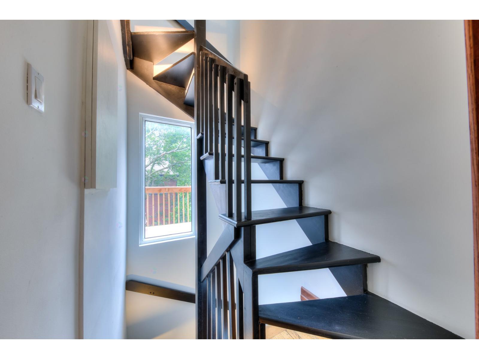 4366A Av. Marcil Montréal (Côte-des-Neiges/Notre-Dame-de-Grâce) Quebec Canada H4A2Z8 4