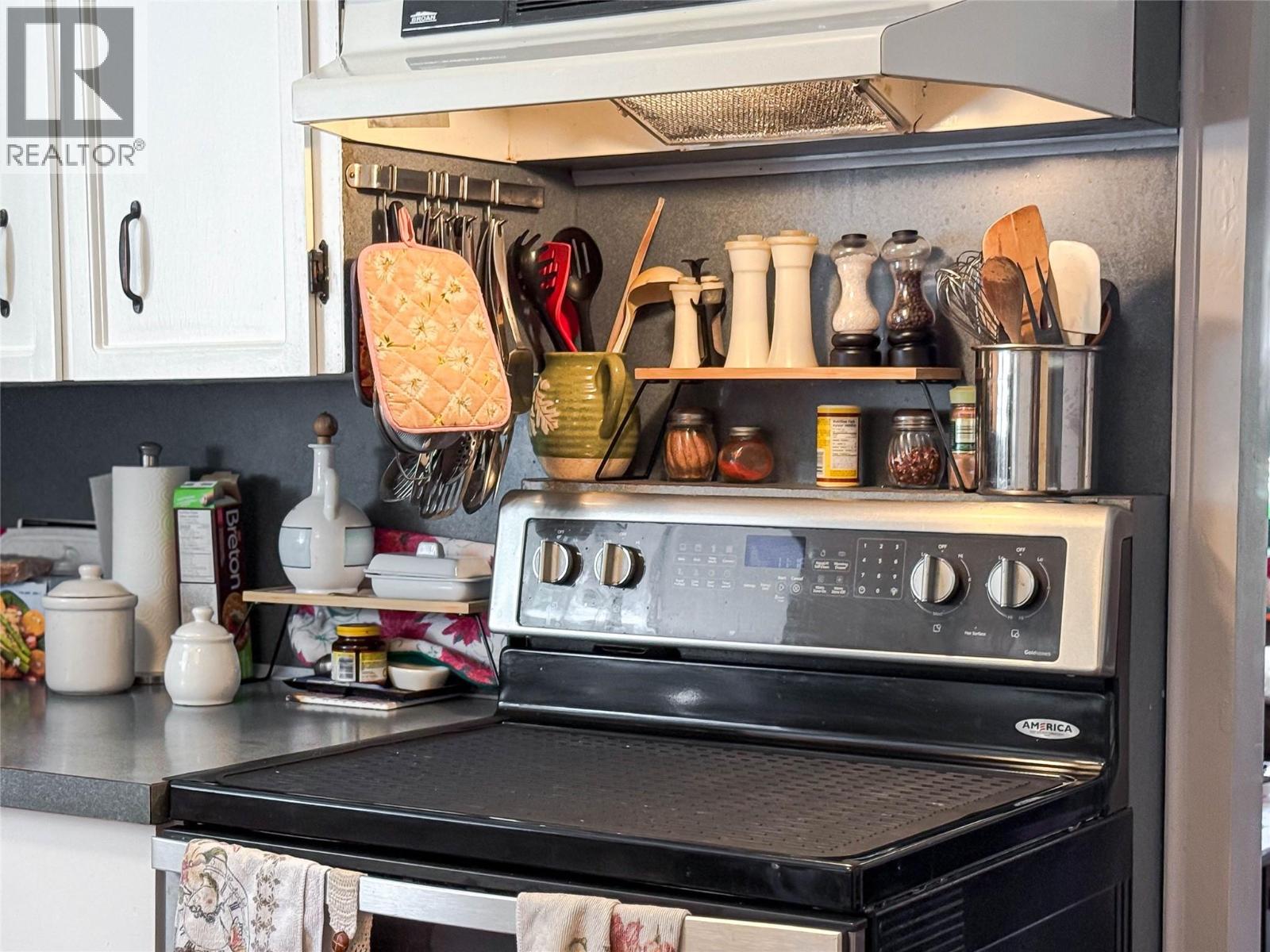 2246 Kootenay Avenue, Rossland, British Columbia  V0G 1Y0 - Photo 16 - 10360646