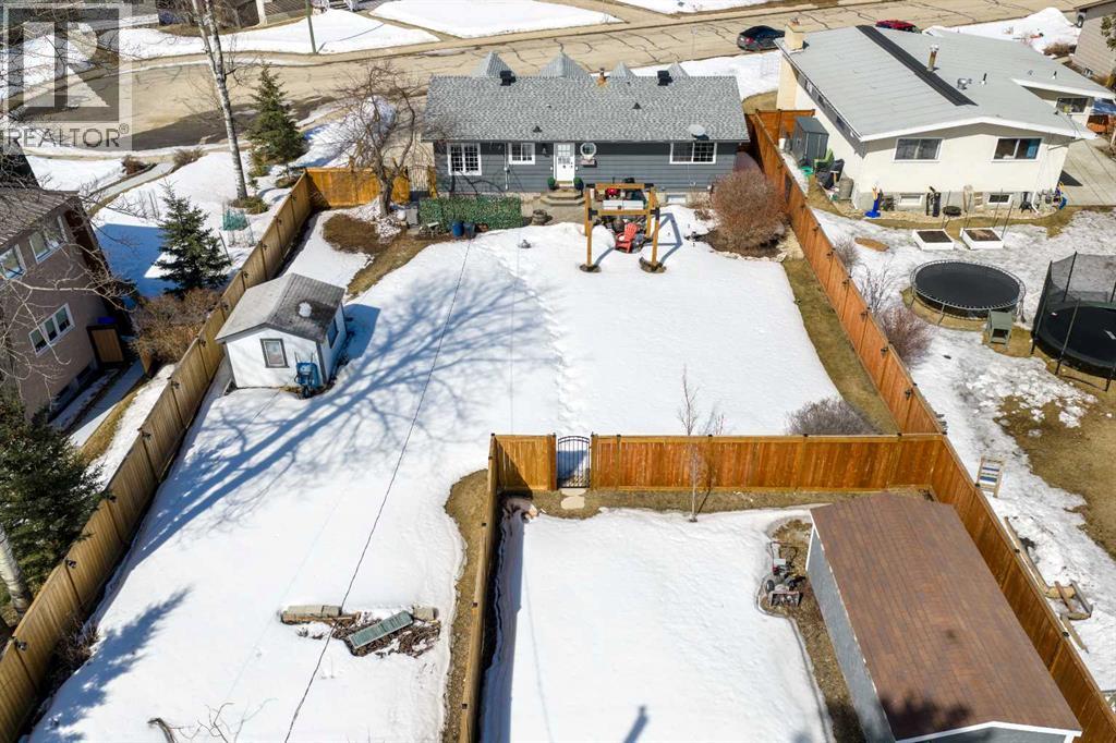 15 Virginia Avenue, Whitecourt, Alberta  T7S 1H2 - Photo 11 - A2299558