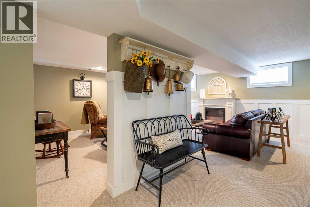 15 Virginia Avenue, Whitecourt, Alberta  T7S 1H2 - Photo 36 - A2299558