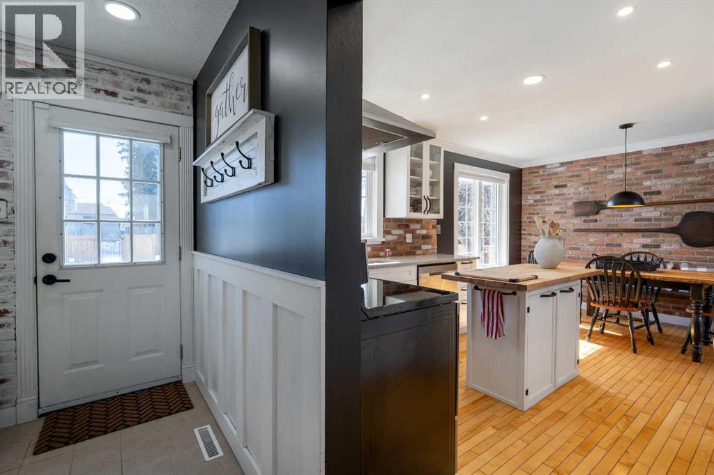 15 Virginia Avenue, Whitecourt, Alberta  T7S 1H2 - Photo 24 - A2299558