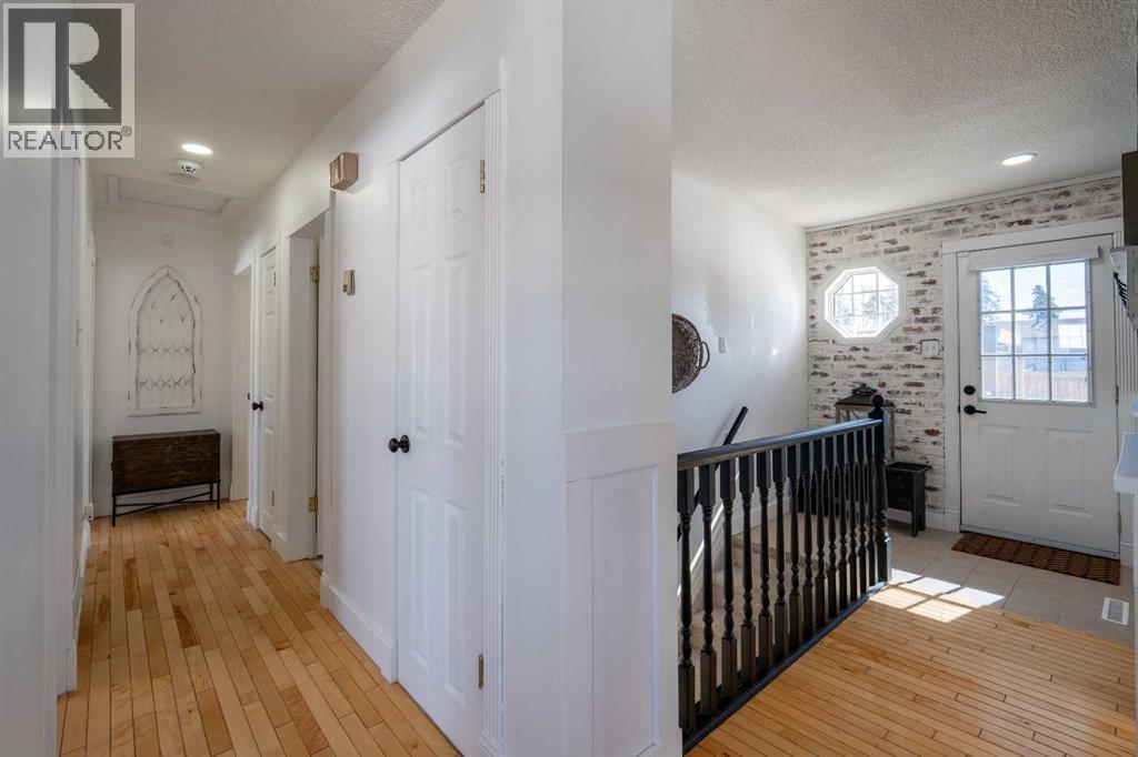 15 Virginia Avenue, Whitecourt, Alberta  T7S 1H2 - Photo 25 - A2299558