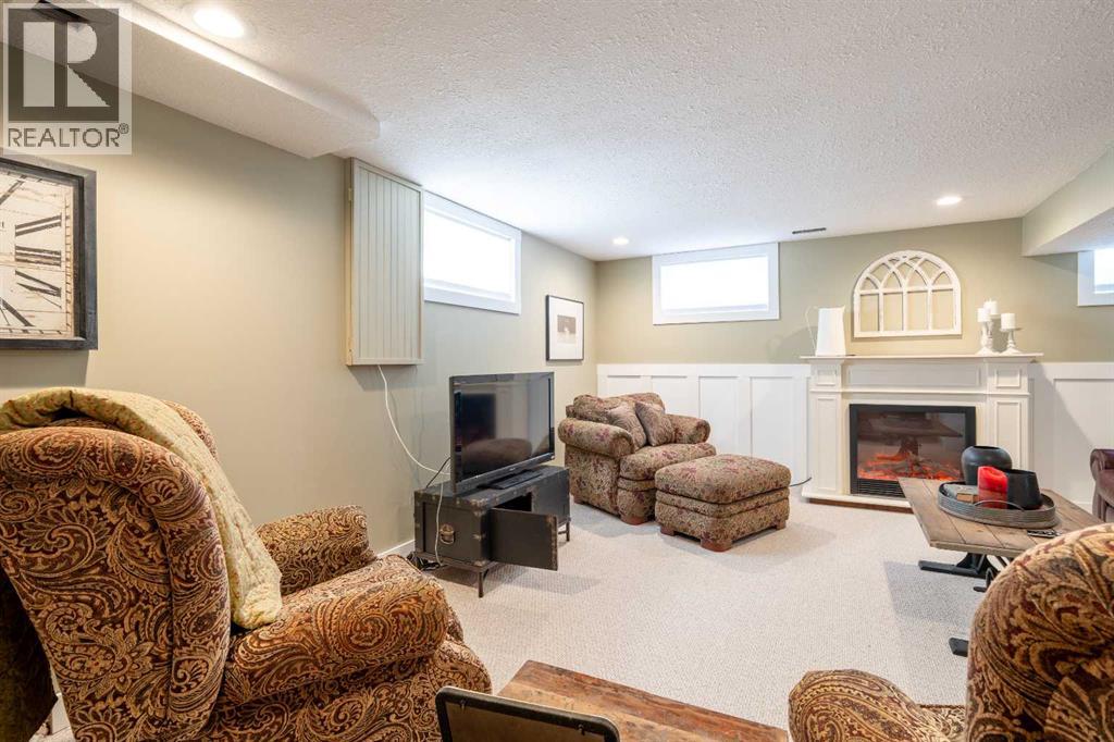 15 Virginia Avenue, Whitecourt, Alberta  T7S 1H2 - Photo 35 - A2299558