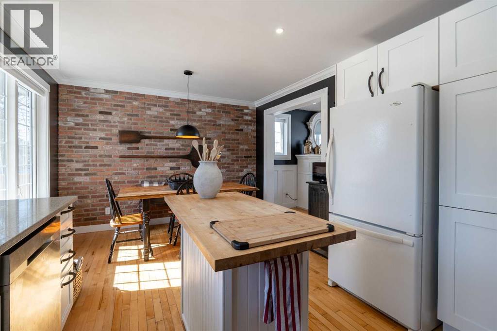 15 Virginia Avenue, Whitecourt, Alberta  T7S 1H2 - Photo 21 - A2299558