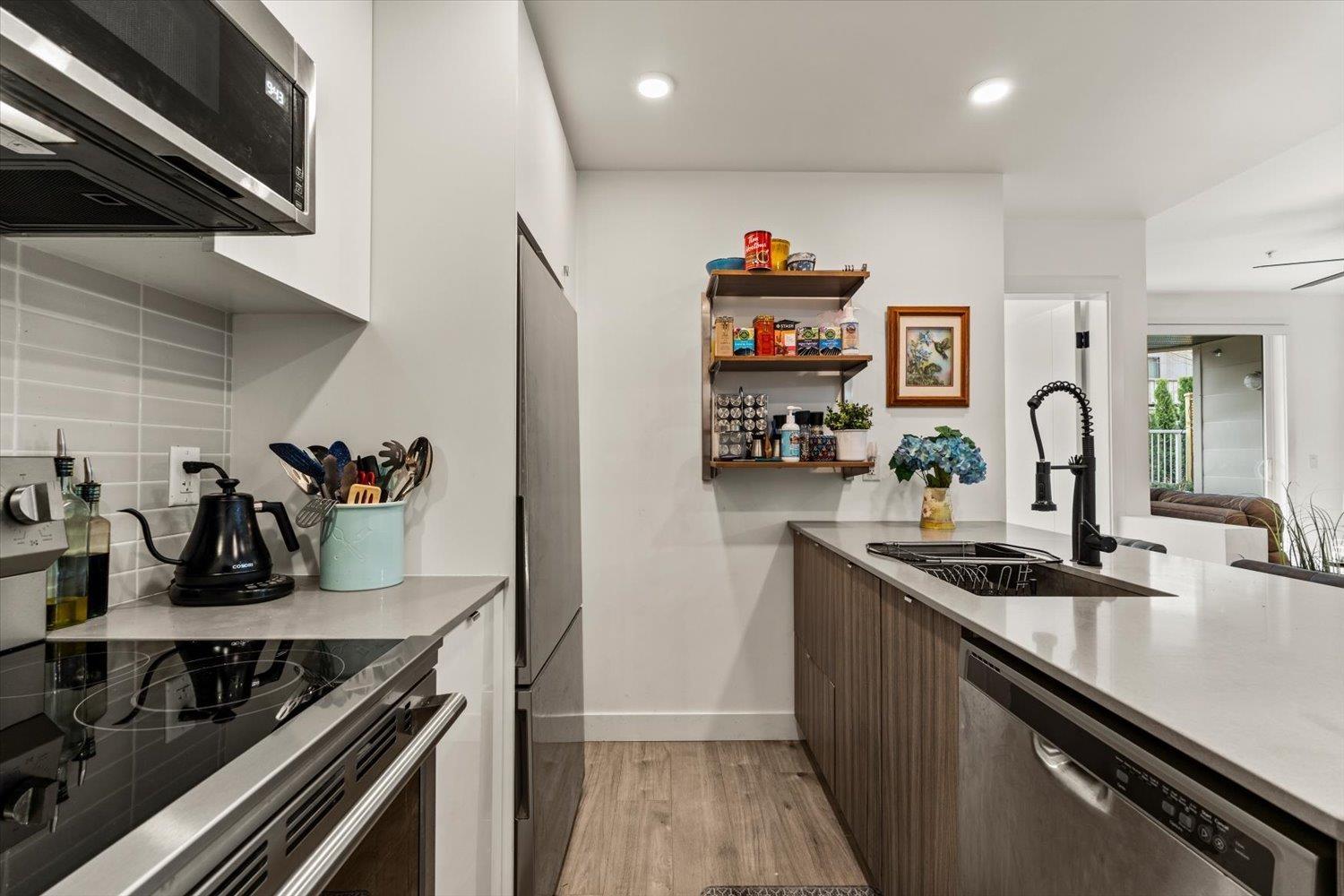 102 32838 Landeau Place, Abbotsford, British Columbia  V2S 0M6 - Photo 14 - R3104322