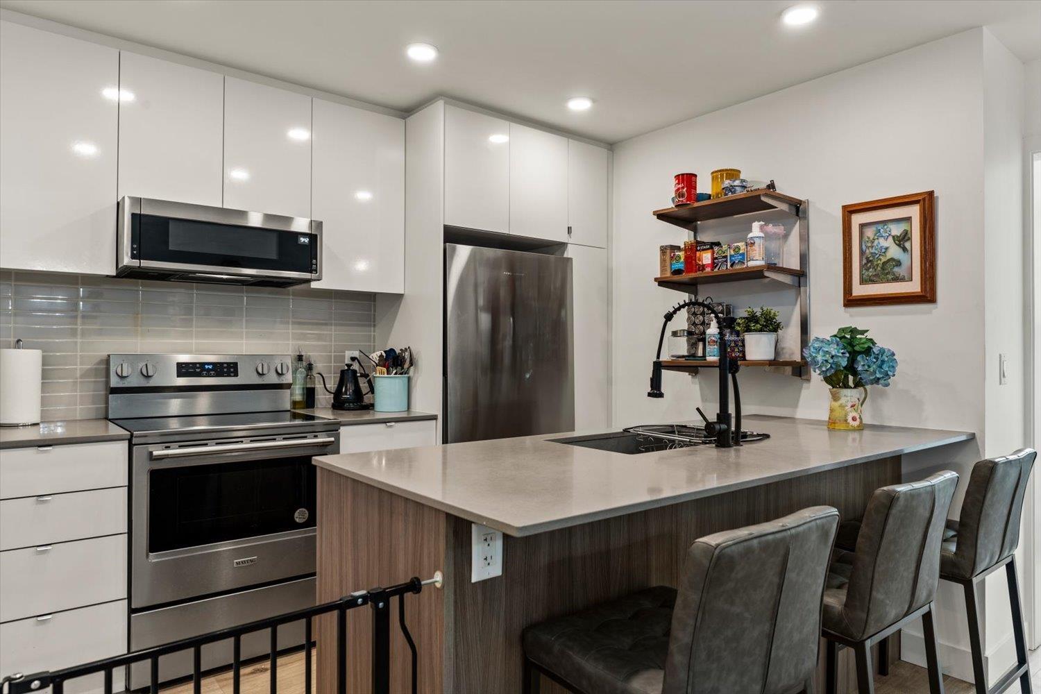 102 32838 Landeau Place, Abbotsford, British Columbia  V2S 0M6 - Photo 13 - R3104322