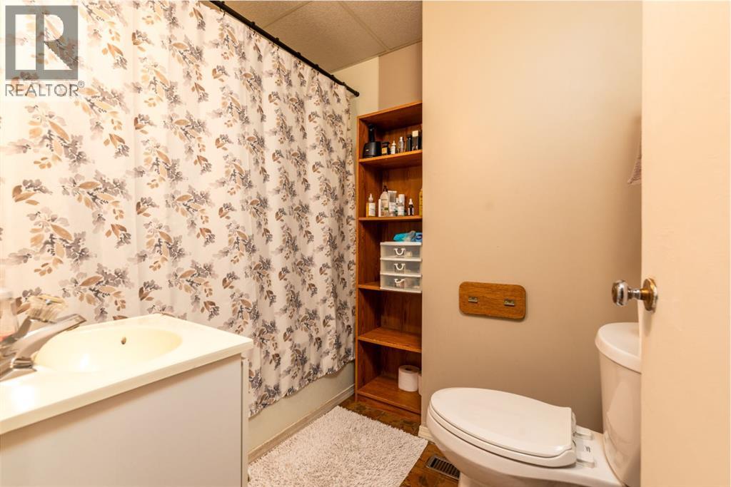 4726 49 Street, Lloydminster, Saskatchewan  S9V 0L8 - Photo 9 - A2301773