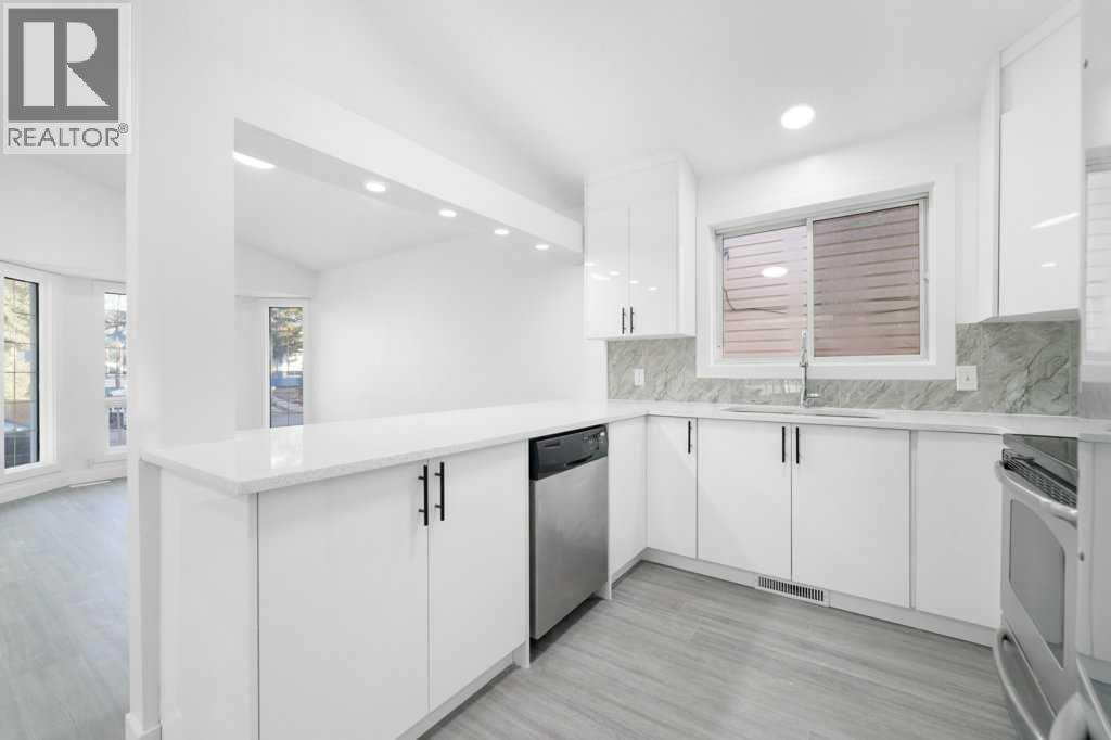 361 Martinwood Place NE, Calgary, Alberta  T3J 3H7 - Photo 10 - A2301734