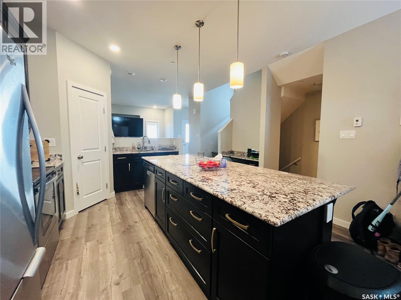 642 Glenridge Avenue, Swift Current, Saskatchewan  S9H 5R9 - Photo 6 - SK032720