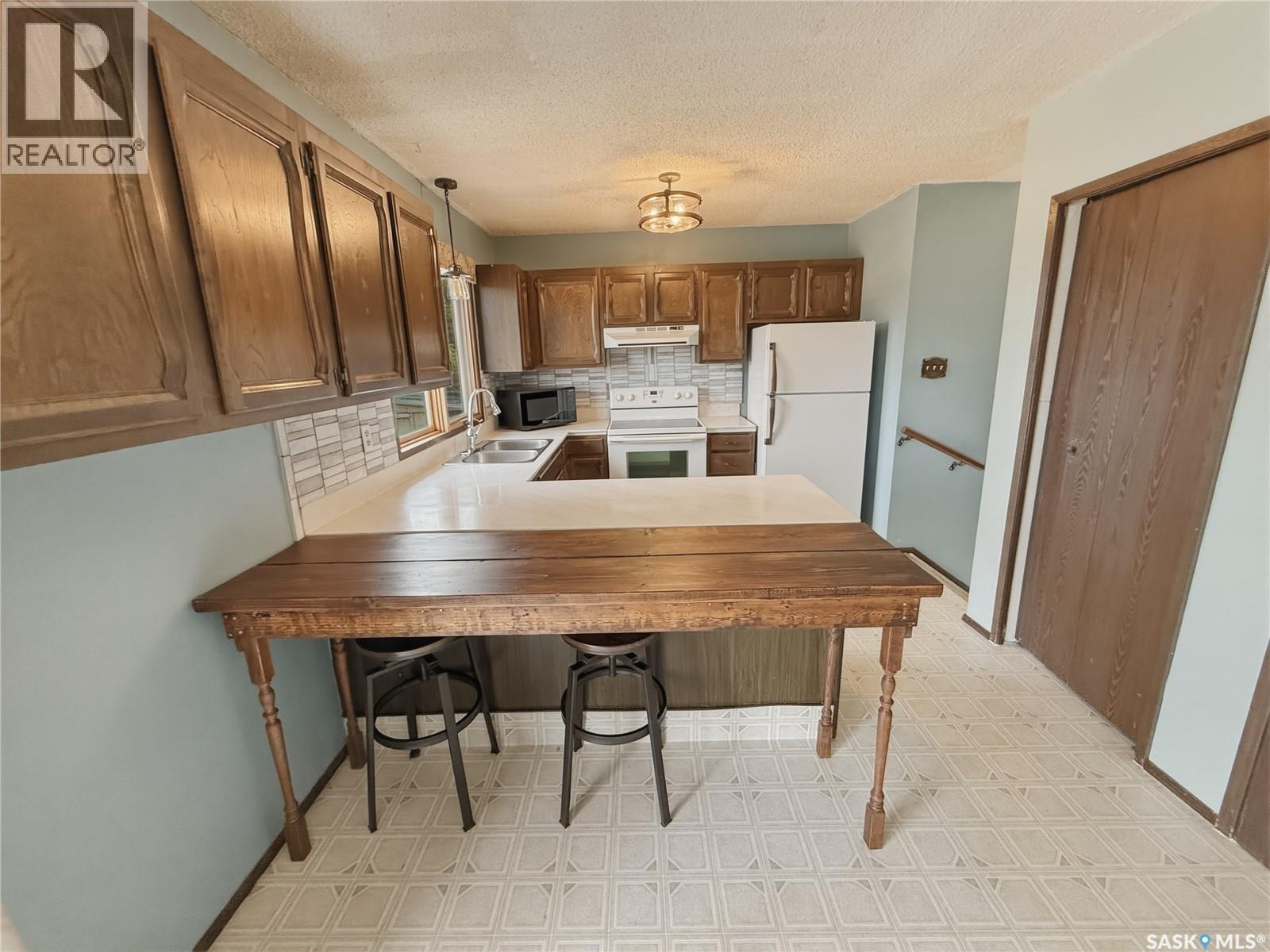 231 Elliott Place, Swift Current, Saskatchewan  S9H 4H7 - Photo 4 - SK032708